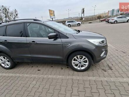 Серый Форд Эскейп, объемом двигателя 2 л и пробегом 236 тыс. км за 12850 $, фото 1 на Automoto.ua