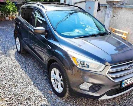 Серый Форд Эскейп, объемом двигателя 2 л и пробегом 115 тыс. км за 14000 $, фото 1 на Automoto.ua