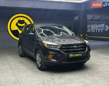 Серый Форд Эскейп, объемом двигателя 2.5 л и пробегом 306 тыс. км за 9800 $, фото 1 на Automoto.ua