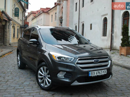 Сірий Форд Ескейп, об'ємом двигуна 1.5 л та пробігом 152 тис. км за 13000 $, фото 1 на Automoto.ua