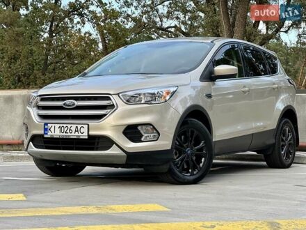 Форд Эскейп 2016 в Киеве на Automoto.ua Серый Форд Эскейп, объемом двигателя 1.5 л и пробегом 149 тыс. км за 10900 $, фото 1 на Automoto.ua