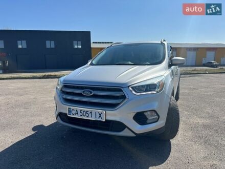 Серый Форд Эскейп, объемом двигателя 1.5 л и пробегом 196 тыс. км за 10900 $, фото 1 на Automoto.ua