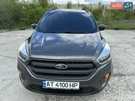 Форд Эскейп 2016 в Коломые на Automoto.ua Серый Форд Эскейп, объемом двигателя 2.5 л и пробегом 244 тыс. км за 13500 $, фото 1 на Automoto.ua