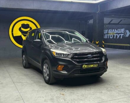 Серый Форд Эскейп, объемом двигателя 2.5 л и пробегом 306 тыс. км за 9800 $, фото 1 на Automoto.ua