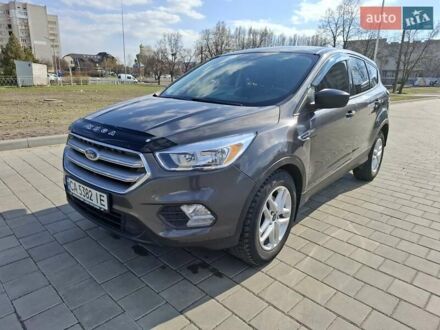 Форд Эскейп 2017 в Черкассах на Automoto.ua Серый Форд Эскейп, объемом двигателя 2.5 л и пробегом 85 тыс. км за 13950 $, фото 1 на Automoto.ua