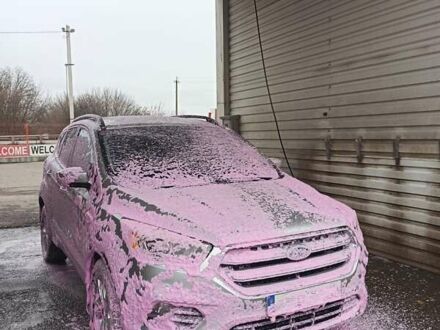 Серый Форд Эскейп, объемом двигателя 1.5 л и пробегом 182 тыс. км за 13800 $, фото 1 на Automoto.ua