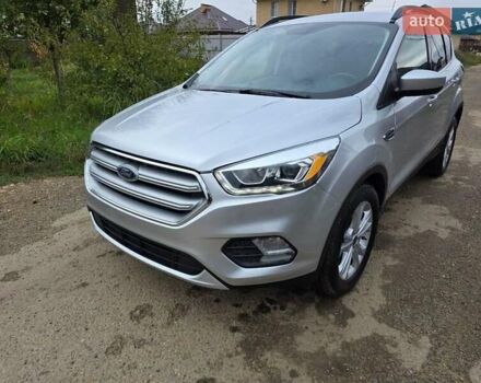 Серый Форд Эскейп, объемом двигателя 1.5 л и пробегом 170 тыс. км за 11500 $, фото 1 на Automoto.ua