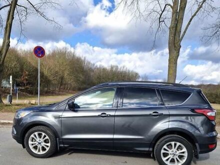 Серый Форд Эскейп, объемом двигателя 2 л и пробегом 104 тыс. км за 11869 $, фото 1 на Automoto.ua