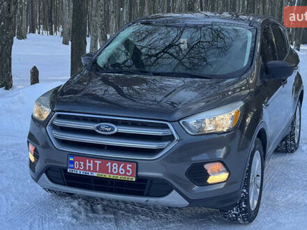 Сірий Форд Ескейп, об'ємом двигуна 1.5 л та пробігом 199 тис. км за 10000 $, фото 1 на Automoto.ua