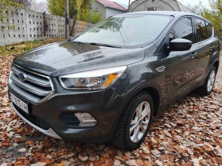 Серый Форд Эскейп, объемом двигателя 1.5 л и пробегом 197 тыс. км за 12300 $, фото 1 на Automoto.ua