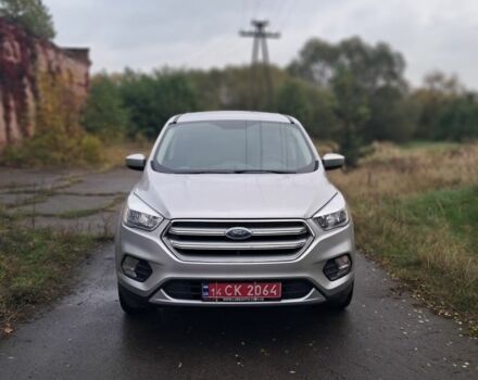 Сірий Форд Ескейп, об'ємом двигуна 1.5 л та пробігом 130 тис. км за 12500 $, фото 1 на Automoto.ua