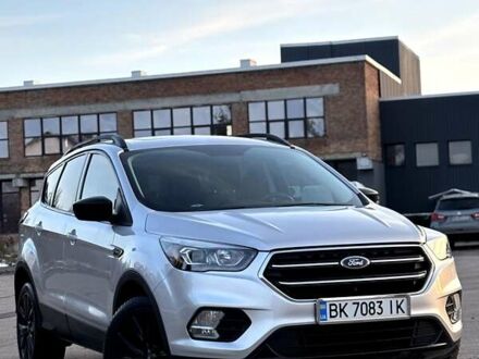 Серый Форд Эскейп, объемом двигателя 1.5 л и пробегом 136 тыс. км за 13200 $, фото 1 на Automoto.ua