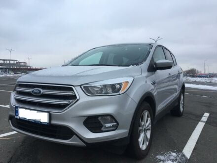 Серый Форд Эскейп, объемом двигателя 1.5 л и пробегом 22 тыс. км за 18400 $, фото 1 на Automoto.ua