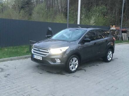 Форд Эскейп 2017 в Трускавце на Automoto.ua Серый Форд Эскейп, объемом двигателя 2.5 л и пробегом 103 тыс. км за 13700 $, фото 1 на Automoto.ua