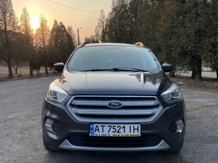 Сірий Форд Ескейп, об'ємом двигуна 1.5 л та пробігом 201 тис. км за 10800 $, фото 1 на Automoto.ua
