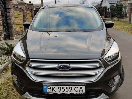 Серый Форд Эскейп, объемом двигателя 2.5 л и пробегом 90 тыс. км за 15499 $, фото 1 на Automoto.ua