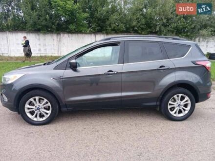 Форд Ескейп 2017 у Львові на Automoto.ua Сірий Форд Ескейп, об'ємом двигуна 1.5 л та пробігом 180 тис. км за 10800 $, фото 1 на Automoto.ua