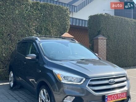 Серый Форд Эскейп, объемом двигателя 1.5 л и пробегом 223 тыс. км за 11999 $, фото 1 на Automoto.ua