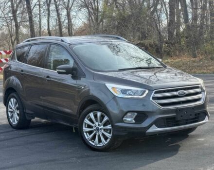 Серый Форд Эскейп, объемом двигателя 2 л и пробегом 59 тыс. км за 5050 $, фото 1 на Automoto.ua