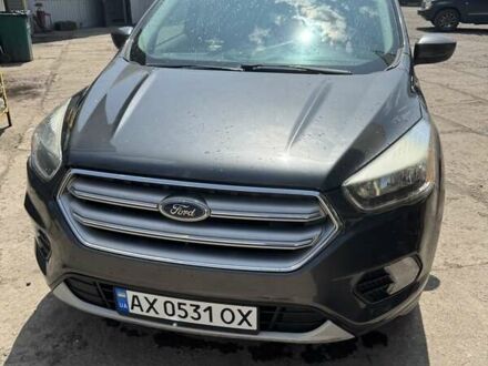 Форд Эскейп 2017 в Изюме на Automoto.ua Серый Форд Эскейп, объемом двигателя 1.5 л и пробегом 166 тыс. км за 11000 $, фото 1 на Automoto.ua