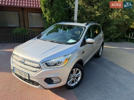 Сірий Форд Ескейп, об'ємом двигуна 1.5 л та пробігом 148 тис. км за 13299 $, фото 1 на Automoto.ua