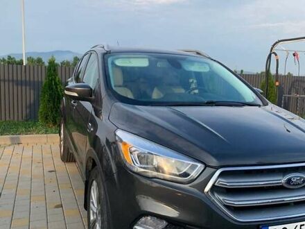 Серый Форд Эскейп, объемом двигателя 2 л и пробегом 98 тыс. км за 14500 $, фото 1 на Automoto.ua