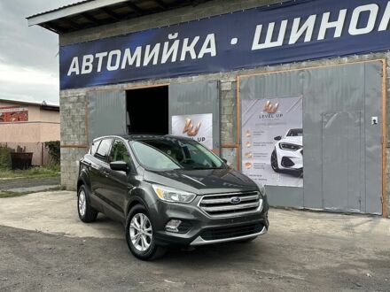 Серый Форд Эскейп, объемом двигателя 1.5 л и пробегом 183 тыс. км за 11500 $, фото 1 на Automoto.ua