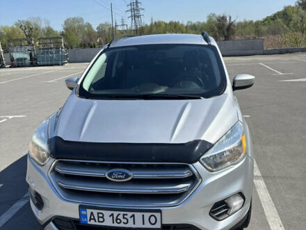 Форд Эскейп 2017 в Ирпене на Automoto.ua Серый Форд Эскейп, объемом двигателя 1.5 л и пробегом 183 тыс. км за 11500 $, фото 1 на Automoto.ua