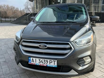 Сірий Форд Ескейп, об'ємом двигуна 2 л та пробігом 112 тис. км за 14000 $, фото 1 на Automoto.ua