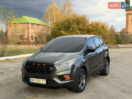 Форд Эскейп 2017 в Кропивницком (Кировограде) на Automoto.ua Серый Форд Эскейп, объемом двигателя 2.5 л и пробегом 98 тыс. км за 13900 $, фото 1 на Automoto.ua
