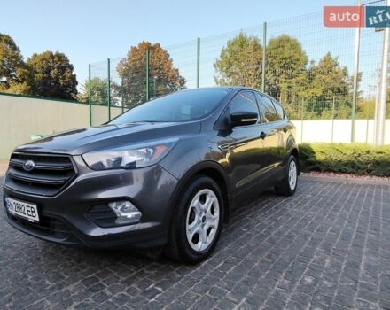 Серый Форд Эскейп, объемом двигателя 2.49 л и пробегом 59 тыс. км за 12500 $, фото 1 на Automoto.ua