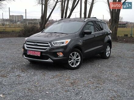 Форд Ескейп 2017 у Рівному на Automoto.ua Сірий Форд Ескейп, об'ємом двигуна 2 л та пробігом 228 тис. км за 11900 $, фото 1 на Automoto.ua