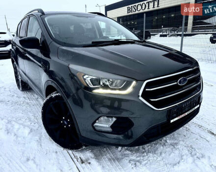 Серый Форд Эскейп, объемом двигателя 1.5 л и пробегом 185 тыс. км за 10299 $, фото 1 на Automoto.ua