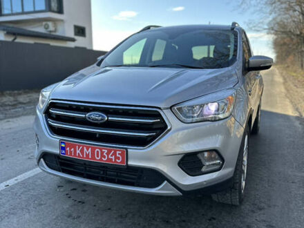 Сірий Форд Ескейп, об'ємом двигуна 2 л та пробігом 136 тис. км за 16300 $, фото 1 на Automoto.ua