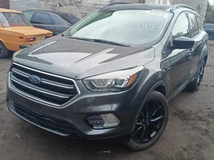 Сірий Форд Ескейп, об'ємом двигуна 0 л та пробігом 130 тис. км за 10500 $, фото 1 на Automoto.ua