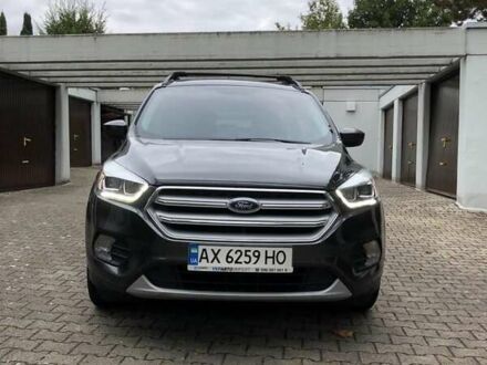 Серый Форд Эскейп, объемом двигателя 1.5 л и пробегом 119 тыс. км за 10500 $, фото 1 на Automoto.ua