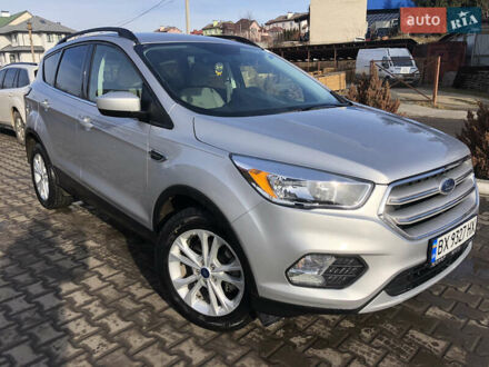 Серый Форд Эскейп, объемом двигателя 1.5 л и пробегом 61 тыс. км за 14300 $, фото 1 на Automoto.ua