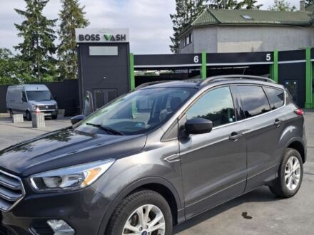 Серый Форд Эскейп, объемом двигателя 1.5 л и пробегом 93 тыс. км за 13200 $, фото 1 на Automoto.ua