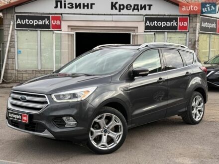 Серый Форд Эскейп, объемом двигателя 2 л и пробегом 133 тыс. км за 16290 $, фото 1 на Automoto.ua
