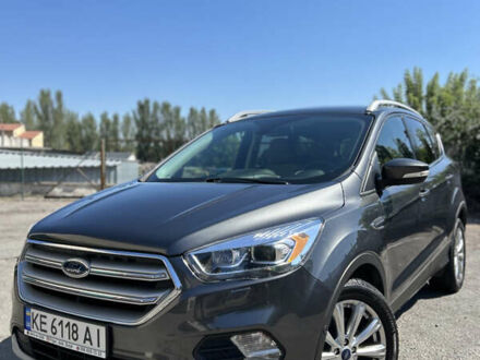 Форд Ескейп 2018 у Дніпро (Дніпропетровську) на Automoto.ua Сірий Форд Ескейп, об'ємом двигуна 2 л та пробігом 68 тис. км за 16500 $, фото 1 на Automoto.ua