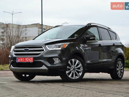 Серый Форд Эскейп, объемом двигателя 2 л и пробегом 130 тыс. км за 14799 $, фото 1 на Automoto.ua