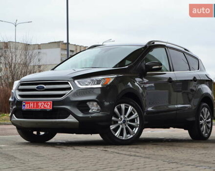 Сірий Форд Ескейп, об'ємом двигуна 2 л та пробігом 130 тис. км за 14799 $, фото 1 на Automoto.ua