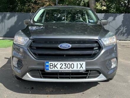 Форд Эскейп 2018 в Киеве на Automoto.ua Серый Форд Эскейп, объемом двигателя 1.5 л и пробегом 130 тыс. км за 13000 $, фото 1 на Automoto.ua