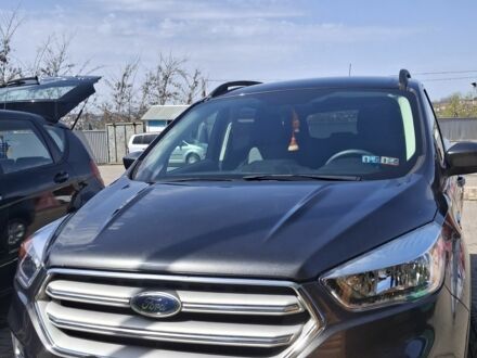 Форд Эскейп 2018 в Черновцах на Automoto.ua Серый Форд Эскейп, объемом двигателя 0 л и пробегом 91 тыс. км за 14600 $, фото 1 на Automoto.ua