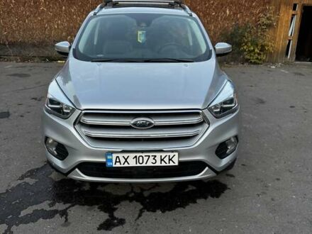 Форд Эскейп 2018 в Славянске на Automoto.ua Серый Форд Эскейп, объемом двигателя 2 л и пробегом 81 тыс. км за 18000 $, фото 1 на Automoto.ua