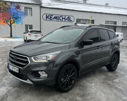 Сірий Форд Ескейп, об'ємом двигуна 1.5 л та пробігом 61 тис. км за 15500 $, фото 1 на Automoto.ua