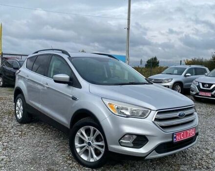 Сірий Форд Ескейп, об'ємом двигуна 1.5 л та пробігом 237 тис. км за 10900 $, фото 1 на Automoto.ua