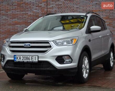 Сірий Форд Ескейп, об'ємом двигуна 1.5 л та пробігом 53 тис. км за 14200 $, фото 1 на Automoto.ua