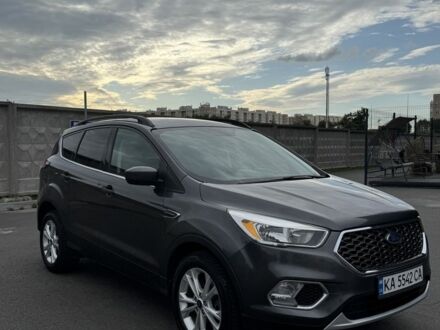 Серый Форд Эскейп, объемом двигателя 1.5 л и пробегом 120 тыс. км за 11400 $, фото 1 на Automoto.ua