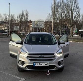 Серый Форд Эскейп, объемом двигателя 1.5 л и пробегом 81 тыс. км за 14500 $, фото 1 на Automoto.ua